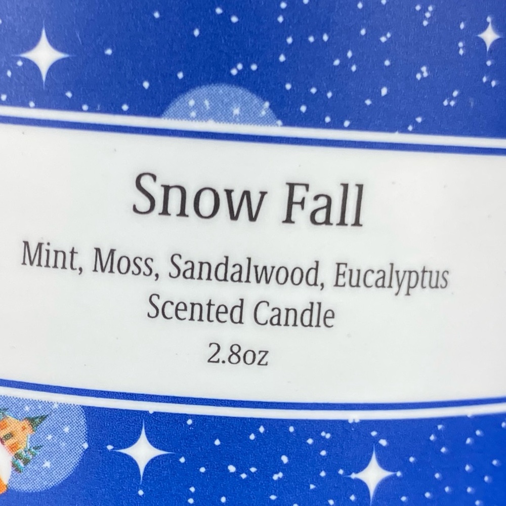 holiday themed Candle for Every Room Gift Set house-shaped box - Picture 10 of 16